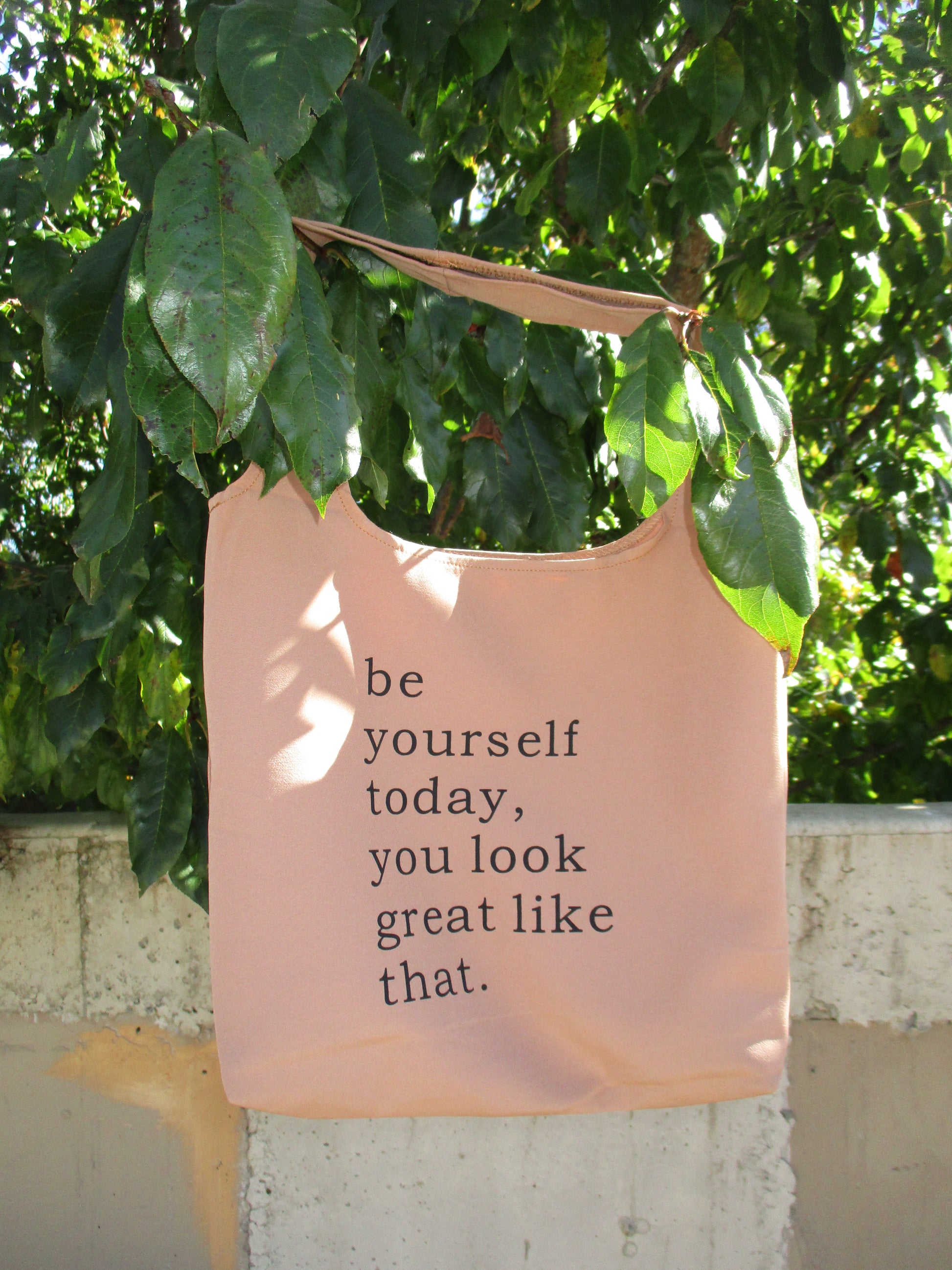 TOTE BAG